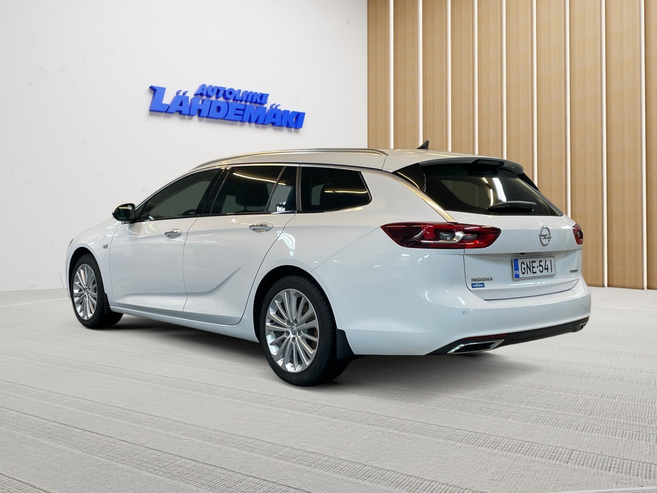 Opel Insignia vaihtoauto