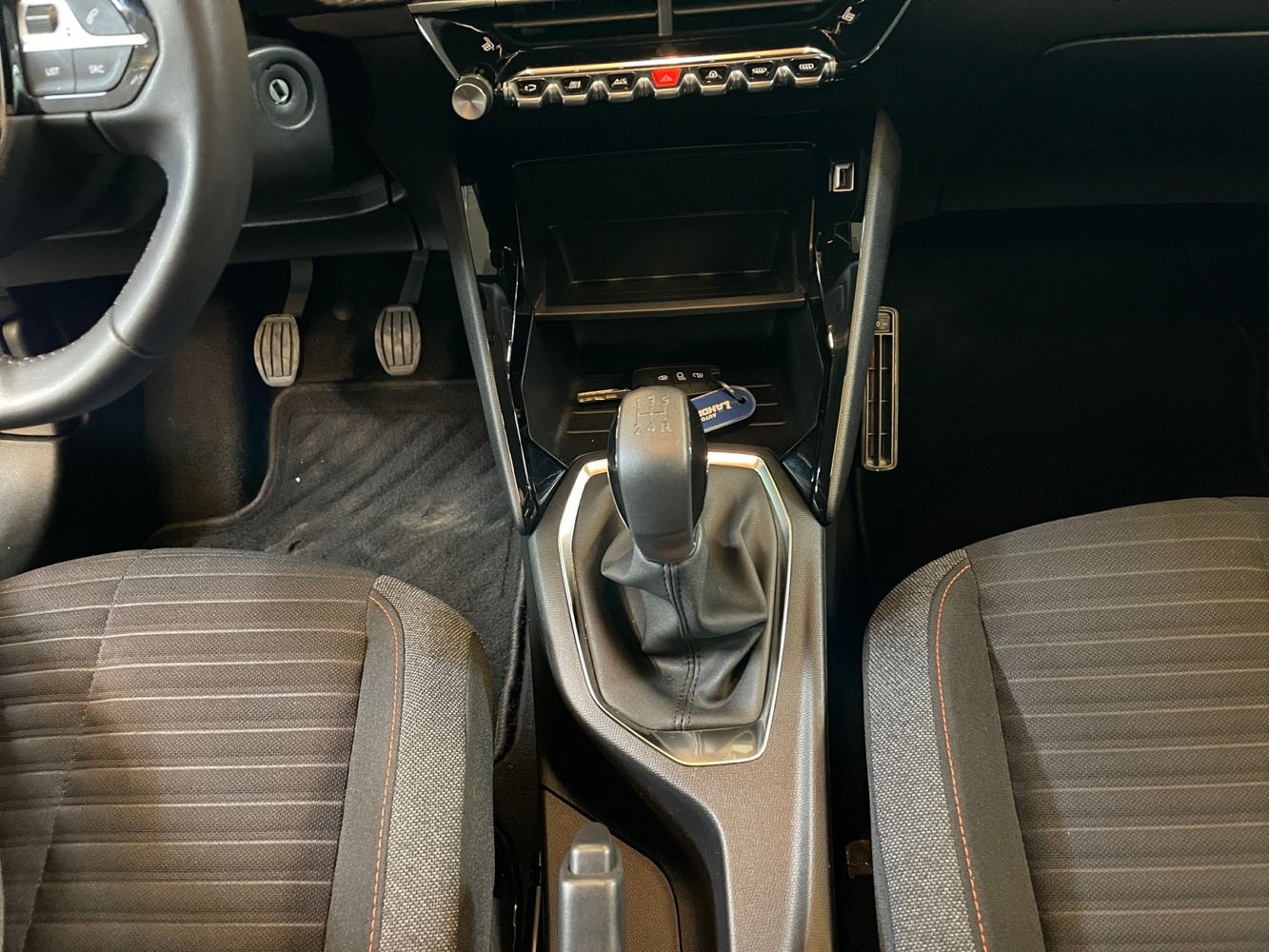 Peugeot 208 vaihtoauto