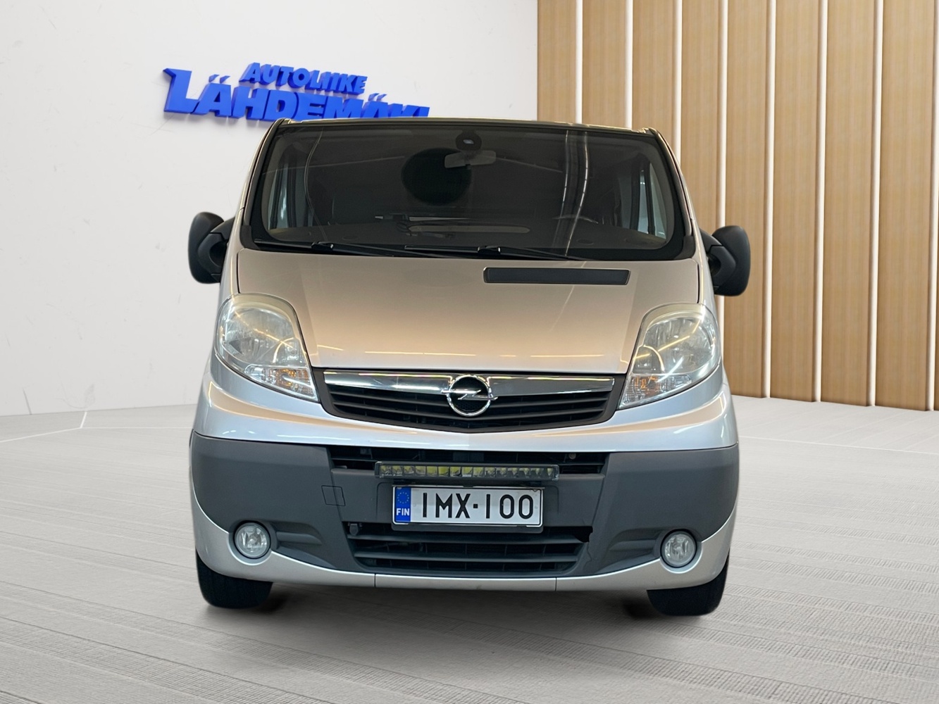 Opel Vivaro vaihtoauto