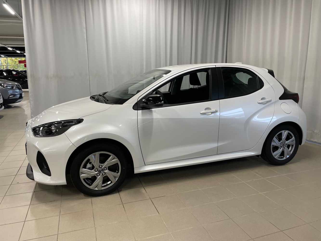 Mazda Mazda2 Hybrid vaihtoauto