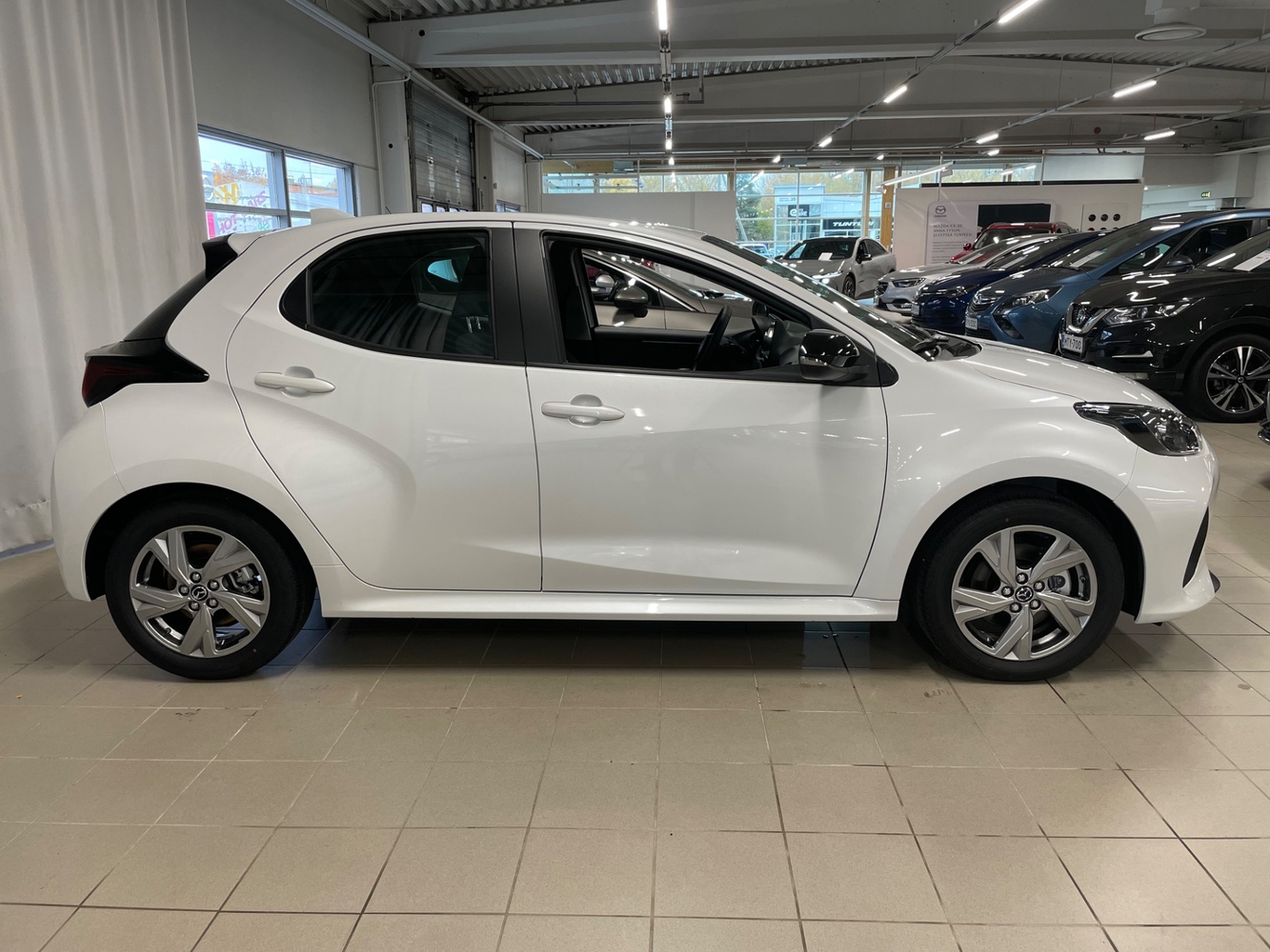 Mazda Mazda2 Hybrid vaihtoauto