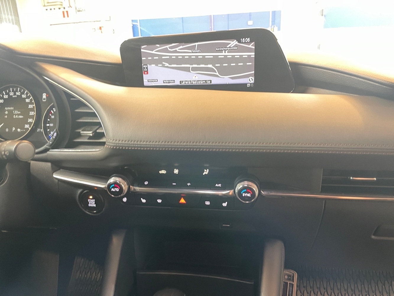 Mazda 3 vaihtoauto