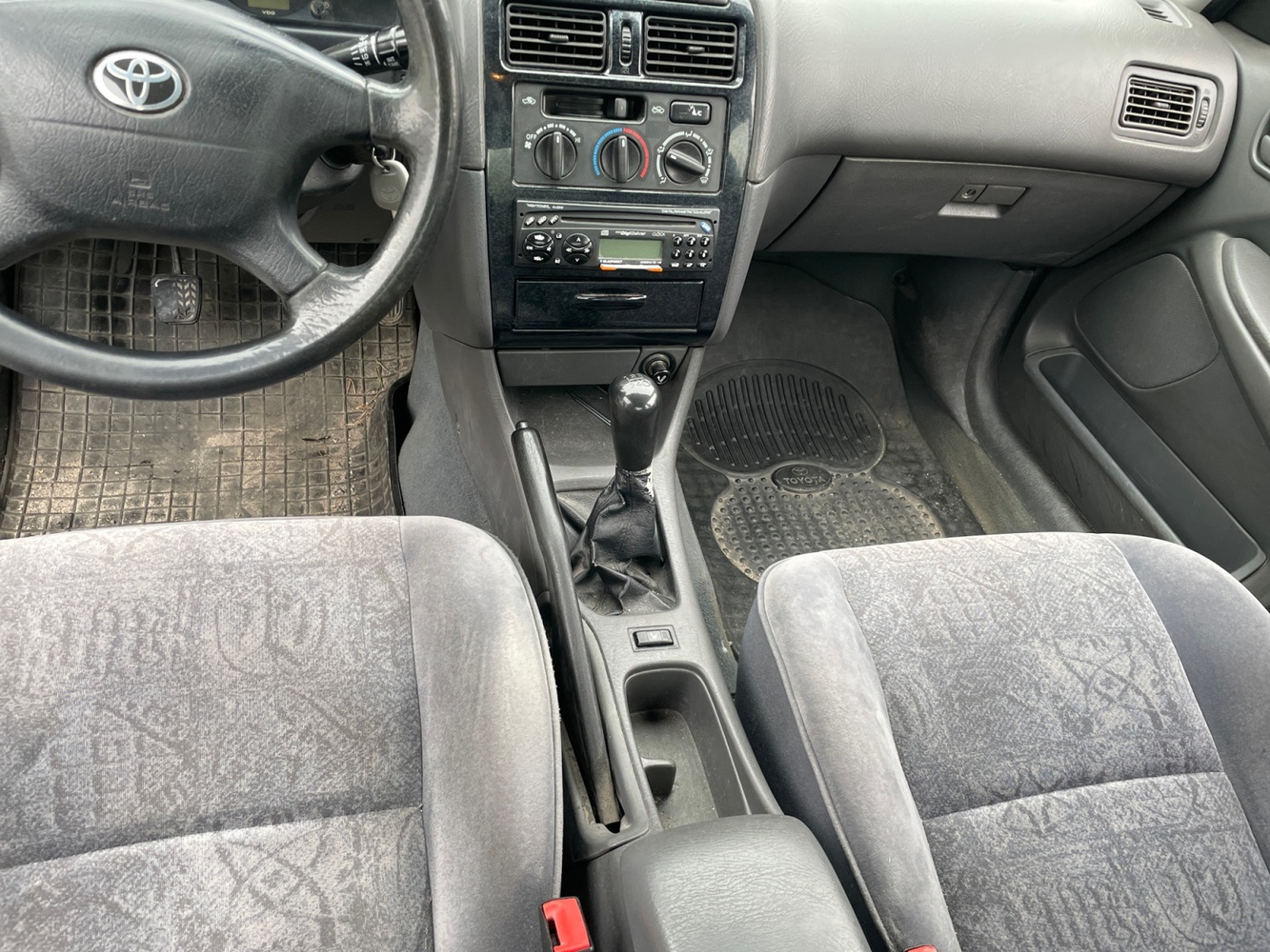Toyota Avensis vaihtoauto