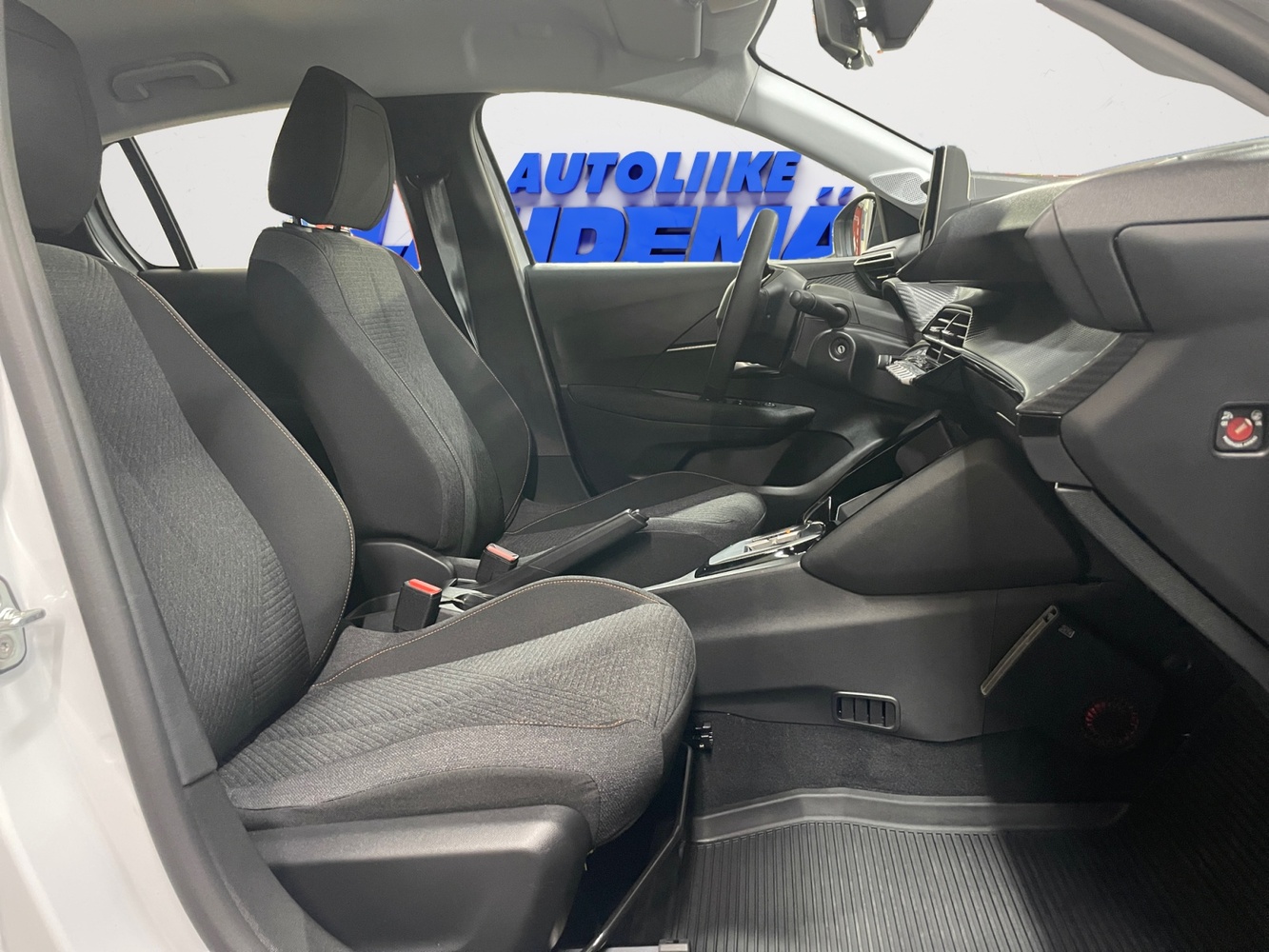 Peugeot 208 vaihtoauto
