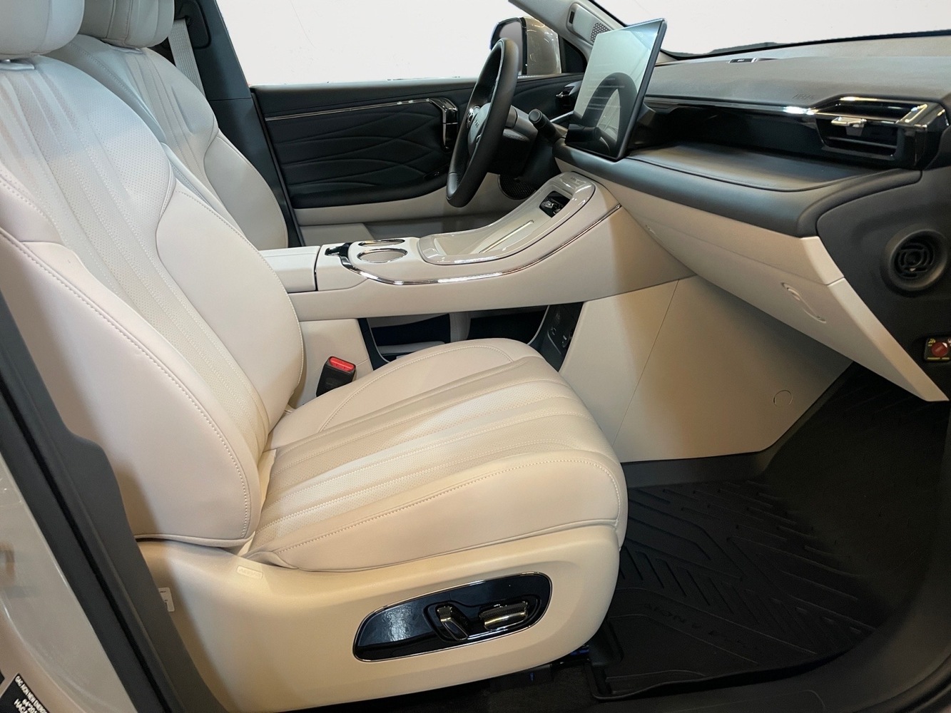 AION V vaihtoauto
