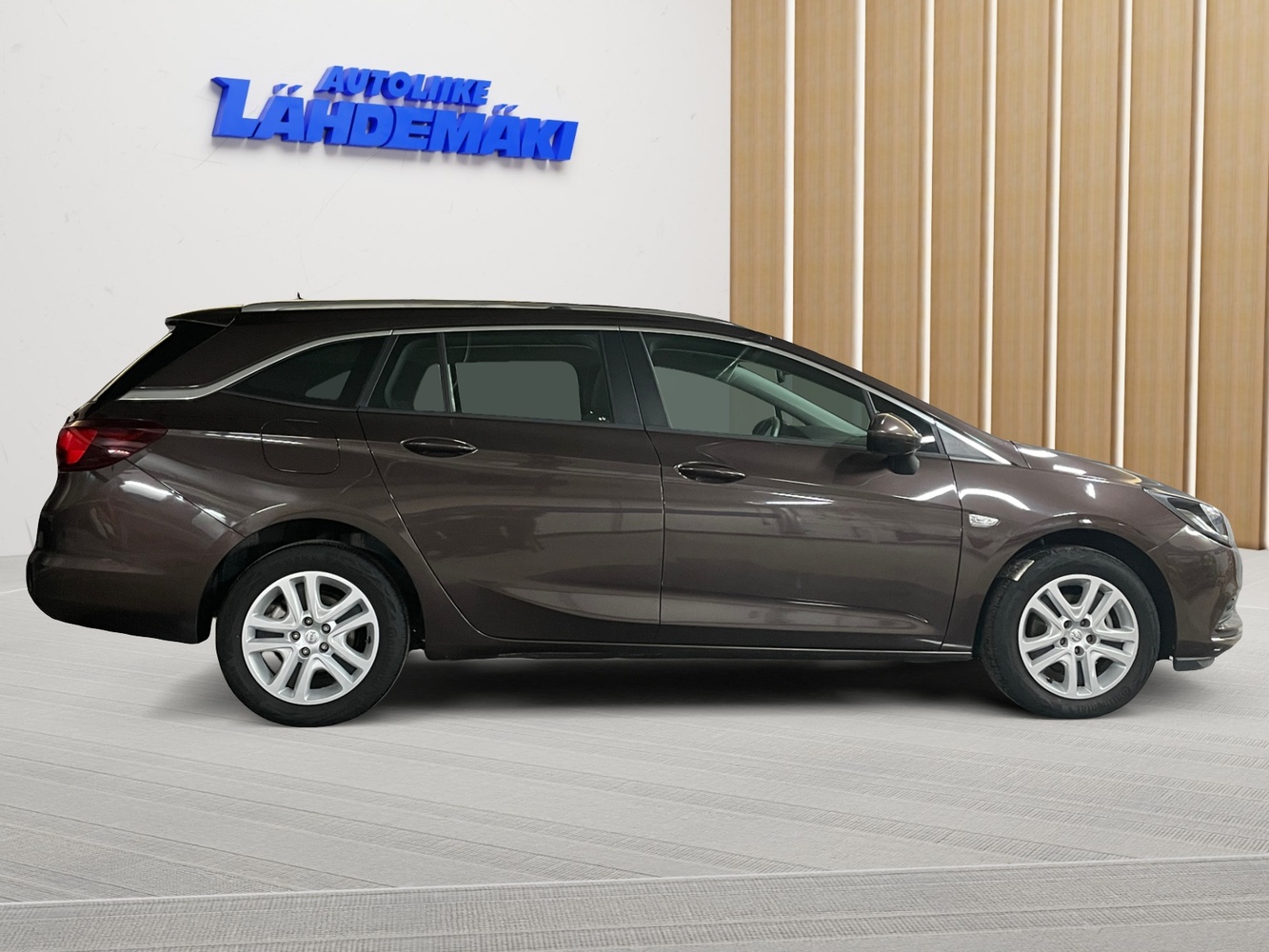 Opel Astra vaihtoauto