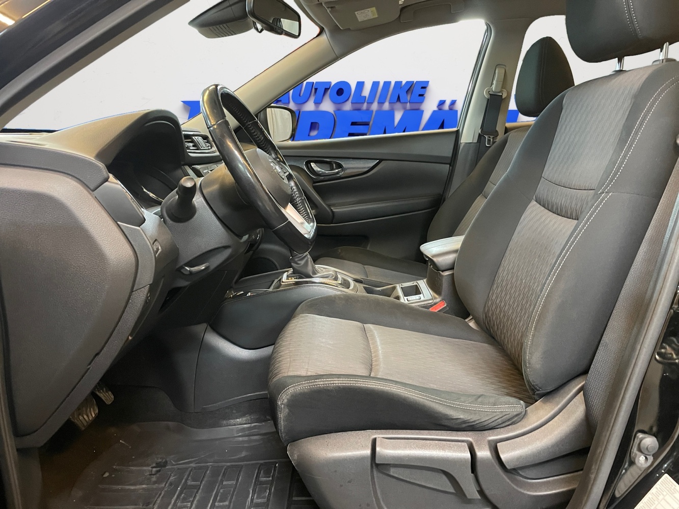 Nissan X-Trail vaihtoauto