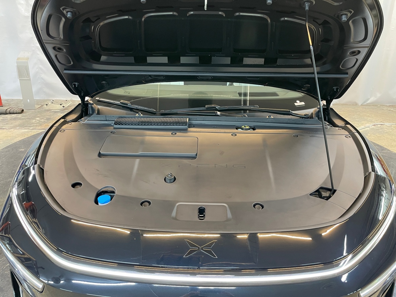 XPENG P7+ vaihtoauto
