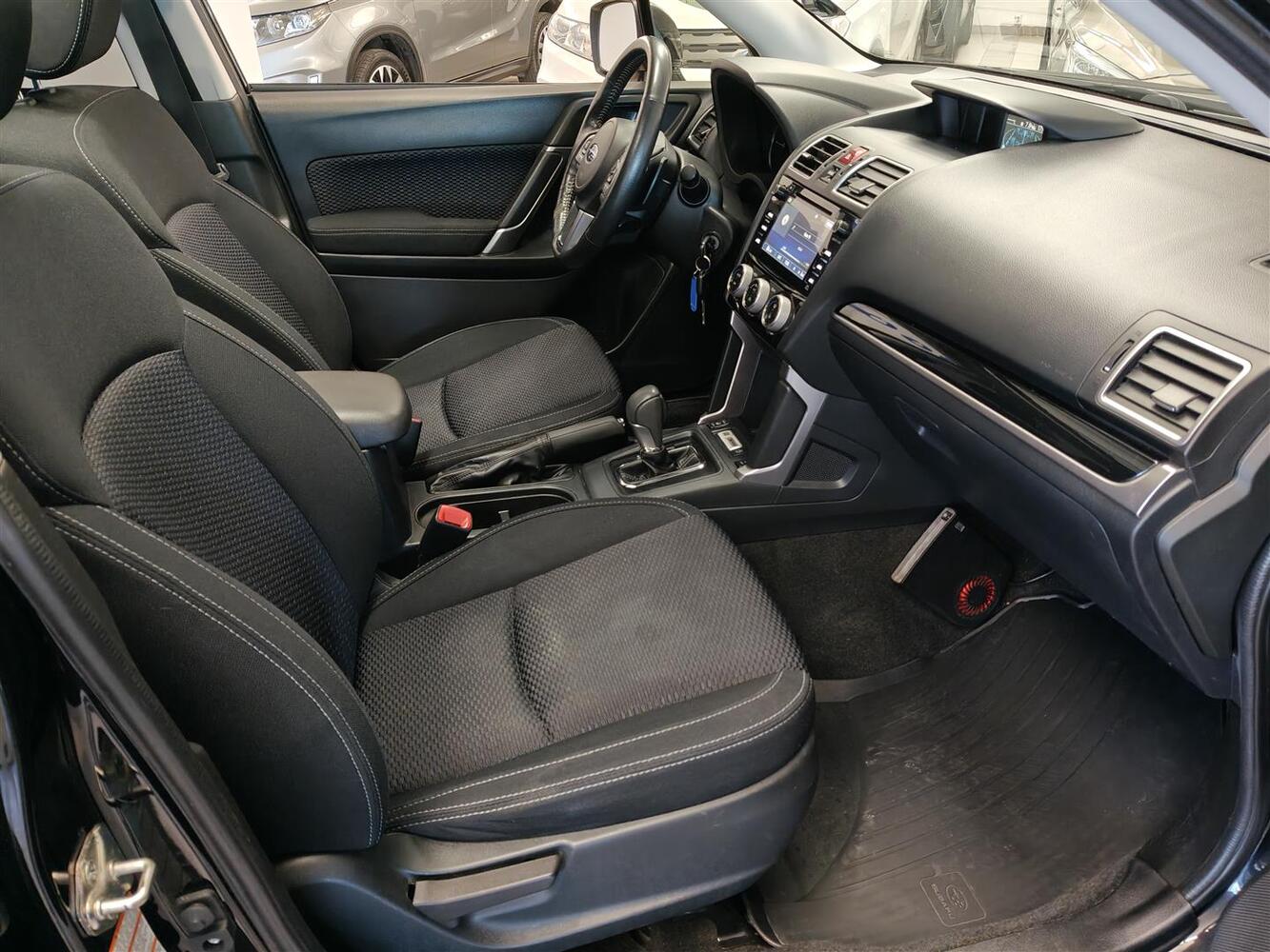 Subaru Forester vaihtoauto
