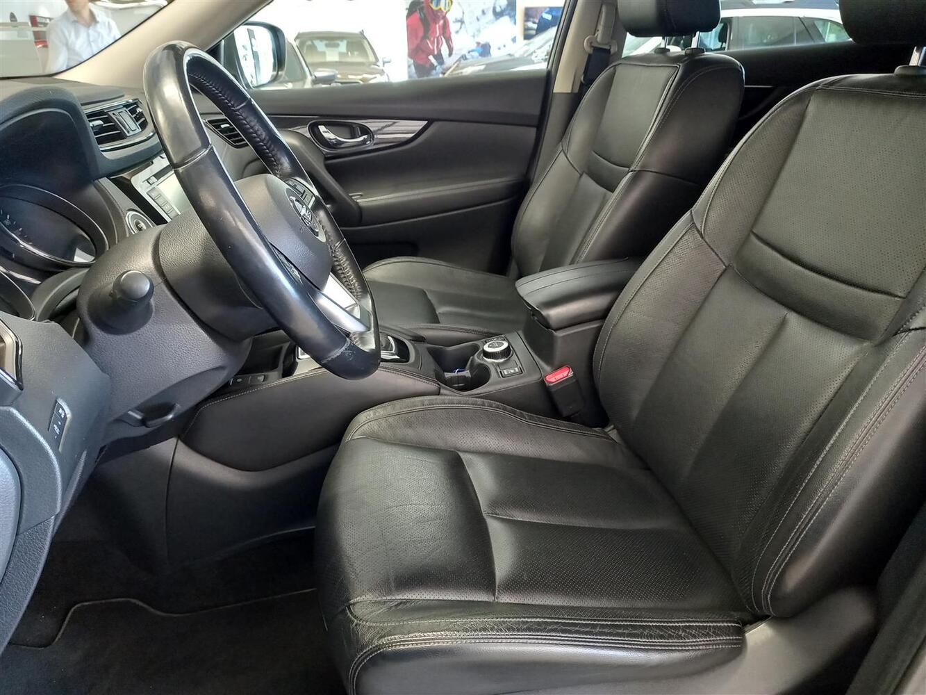 Nissan X-Trail vaihtoauto