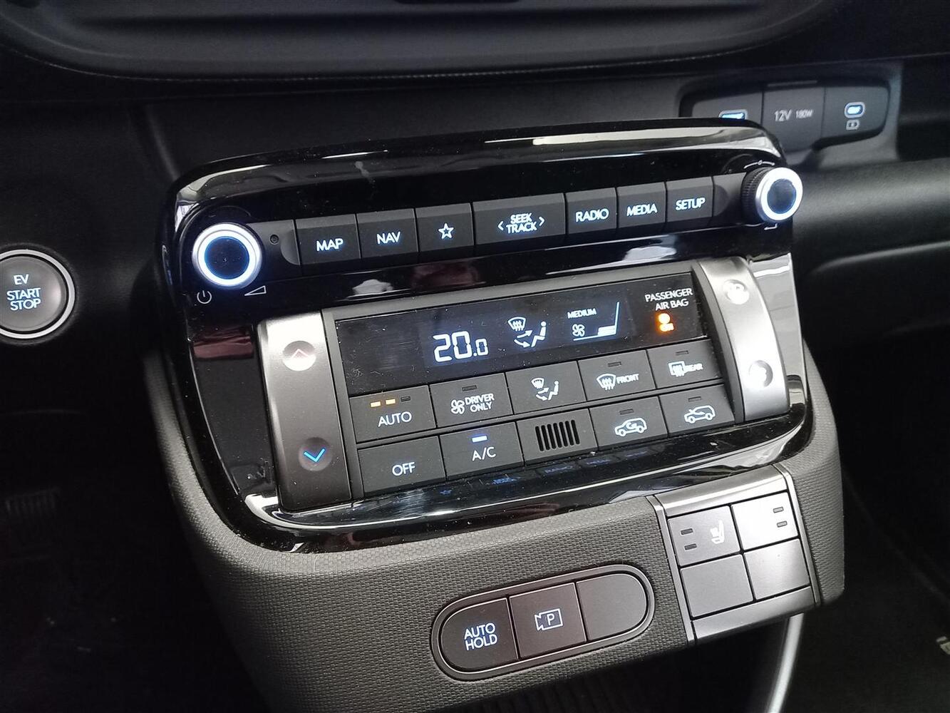 Hyundai INSTER vaihtoauto