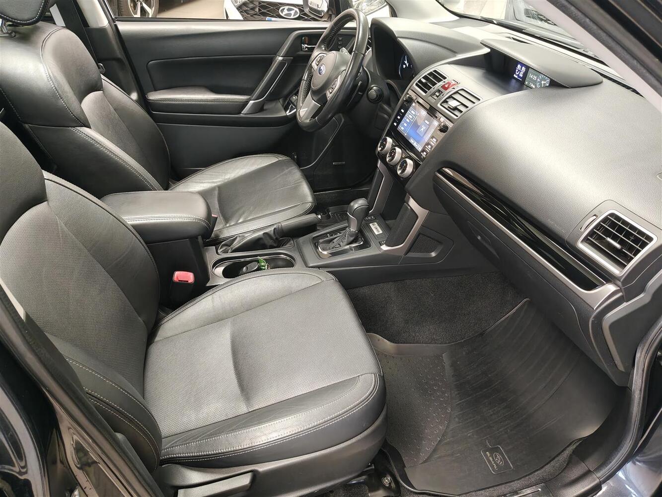Subaru Forester vaihtoauto