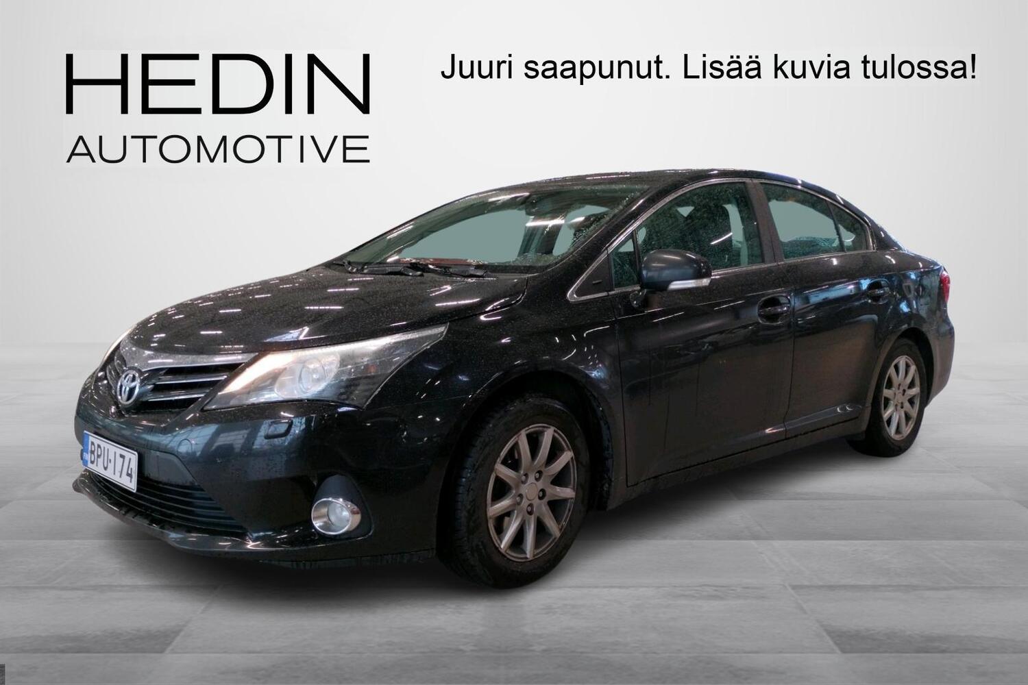 Toyota Avensis vaihtoauto