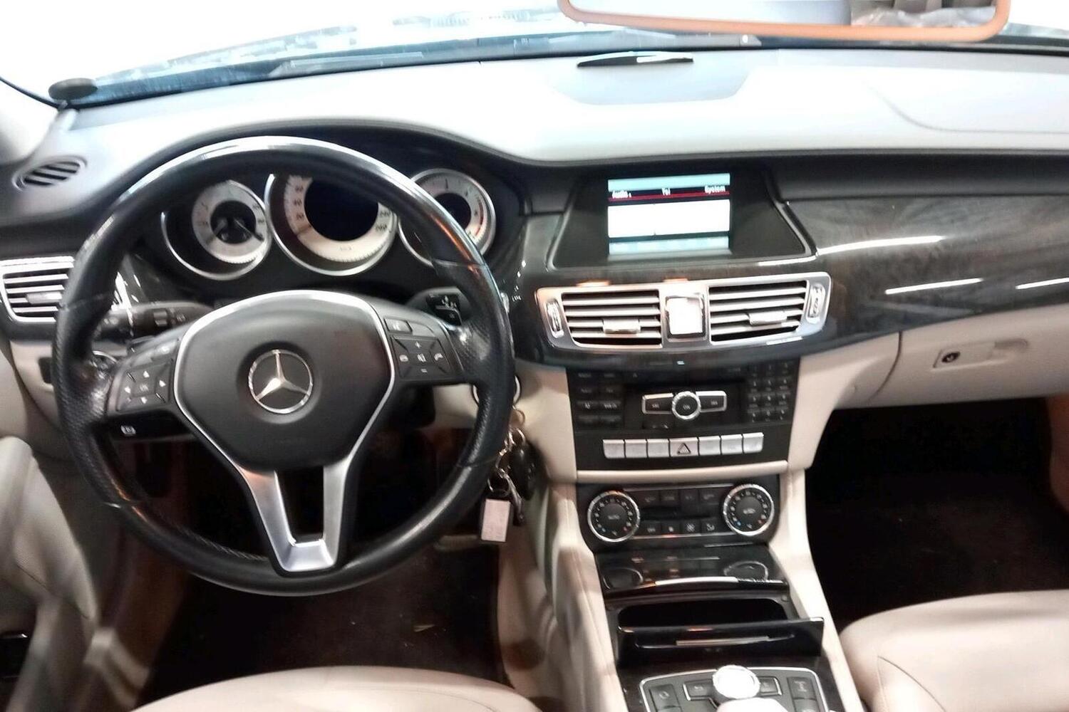 Mercedes-Benz CLS vaihtoauto