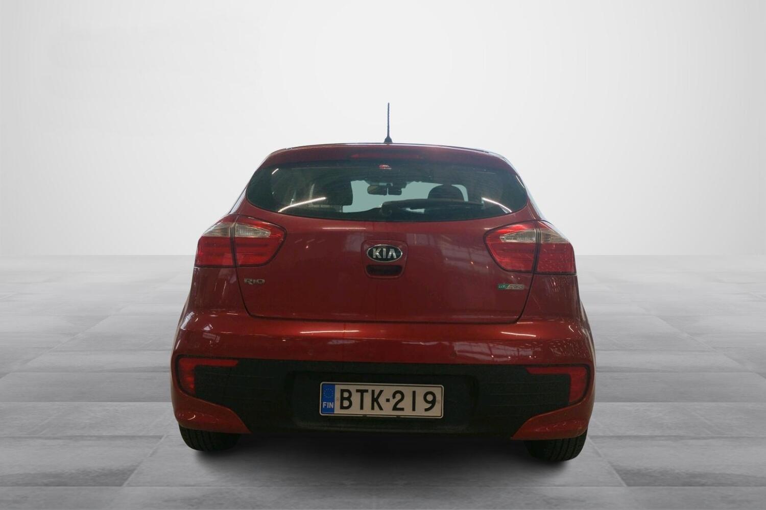 Kia Rio vaihtoauto