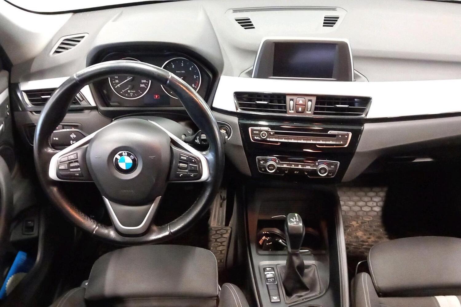 BMW X1 vaihtoauto