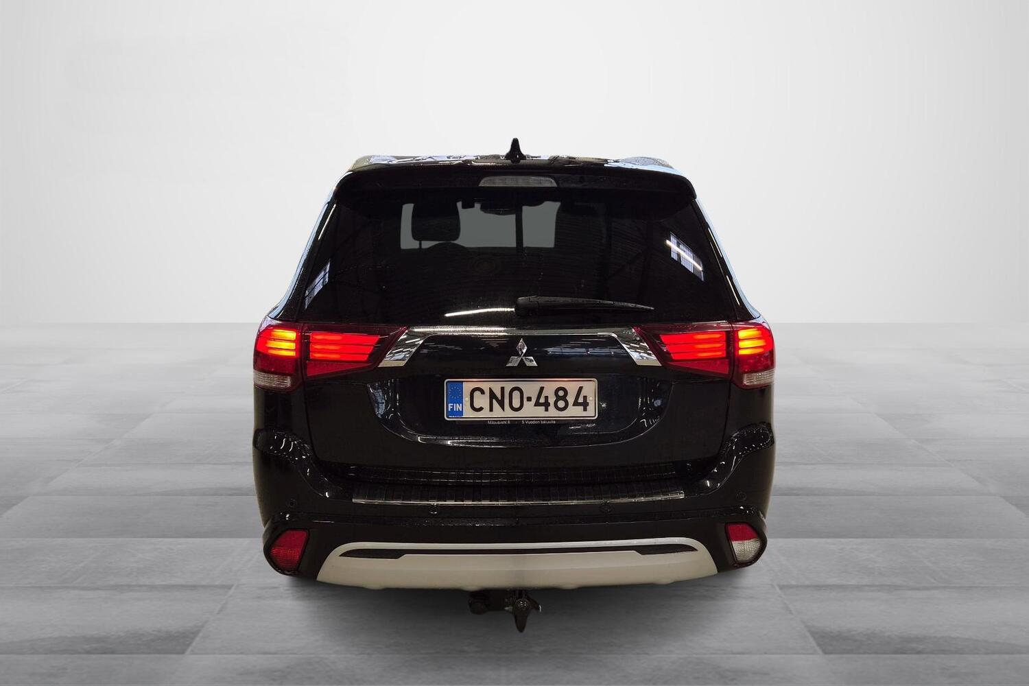 Mitsubishi Outlander PHEV vaihtoauto