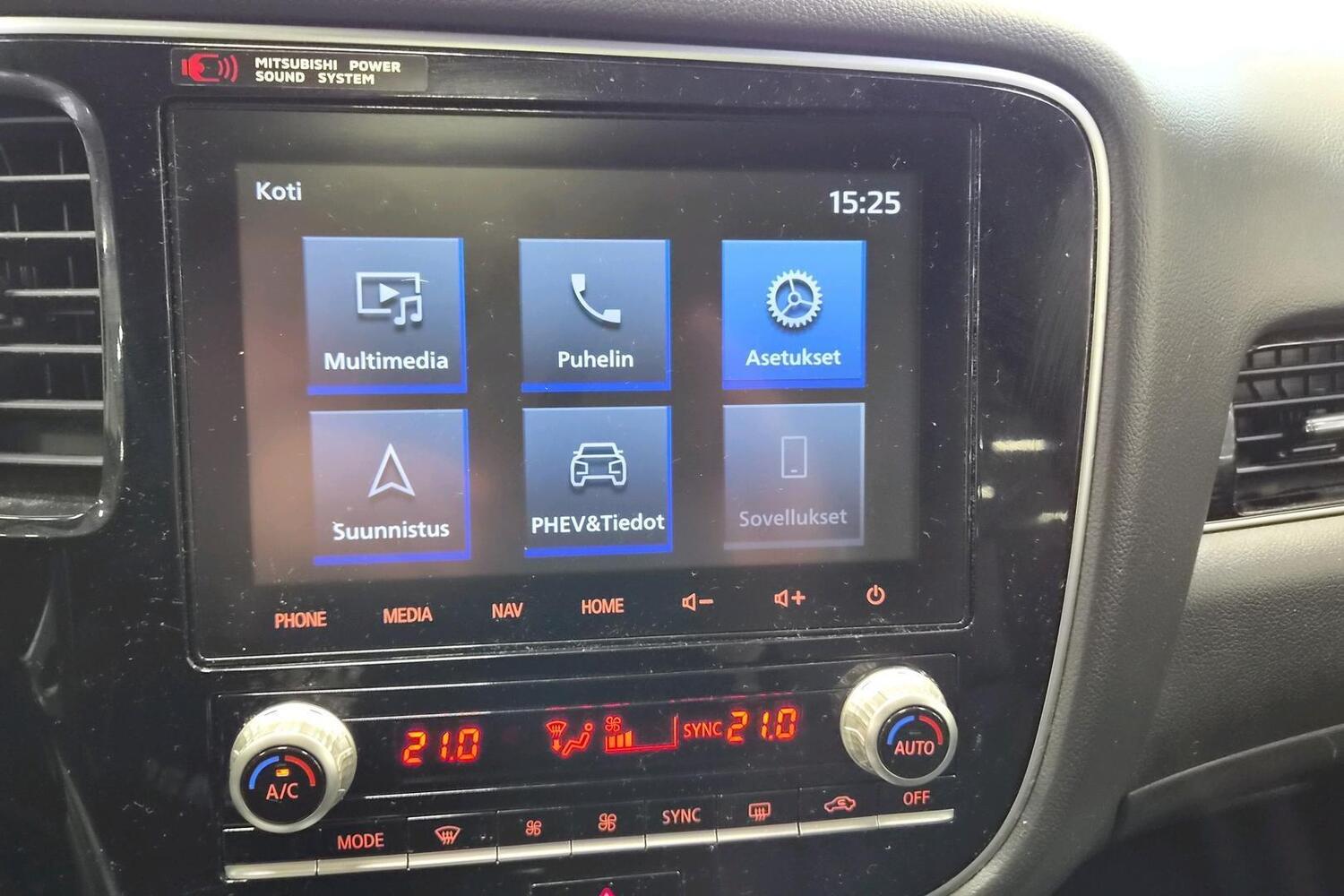 Mitsubishi Outlander PHEV vaihtoauto