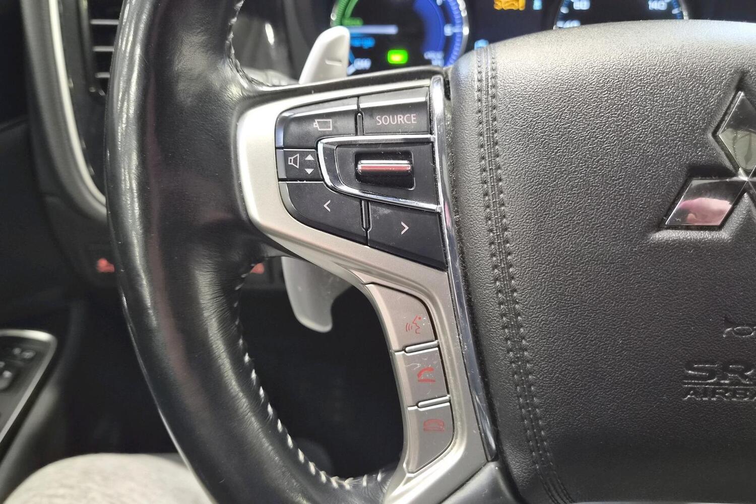 Mitsubishi Outlander PHEV vaihtoauto