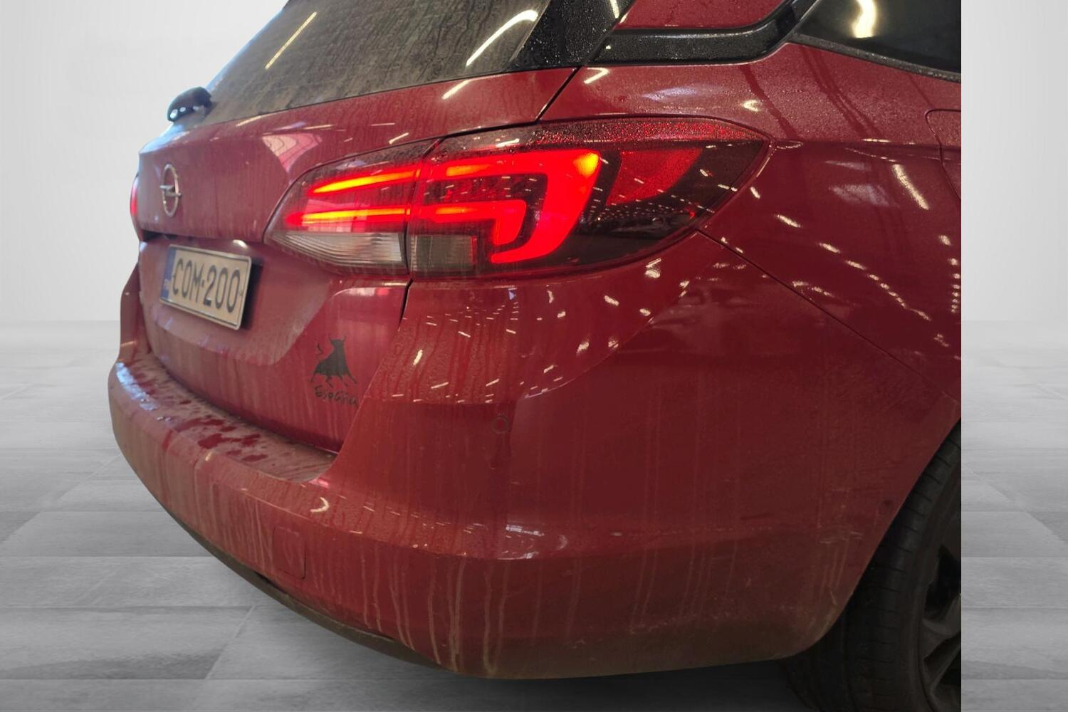 Opel Astra vaihtoauto