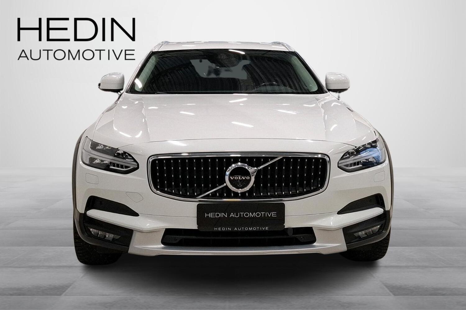 Volvo V90 Cross Country vaihtoauto