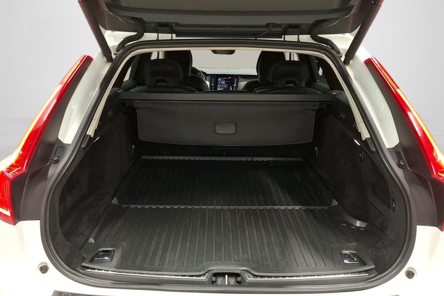 Volvo V90 Cross Country vaihtoauto