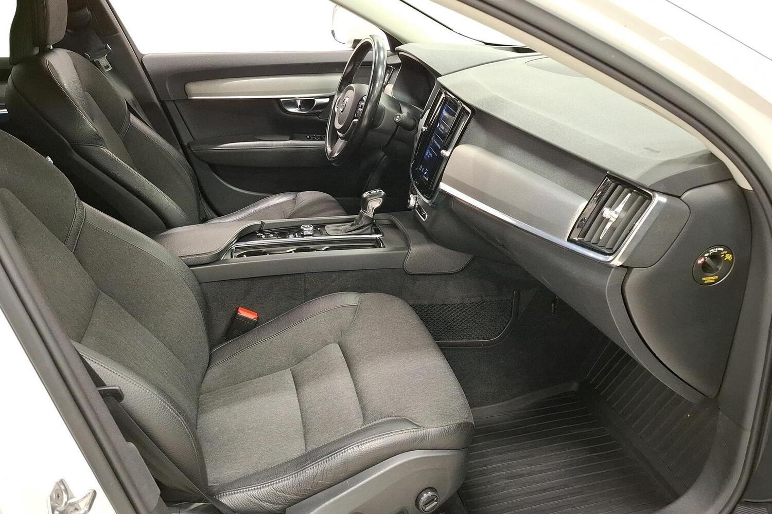 Volvo V90 Cross Country vaihtoauto