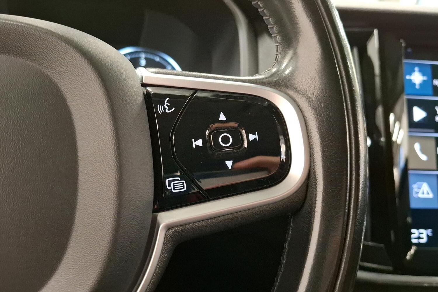 Volvo V90 Cross Country vaihtoauto