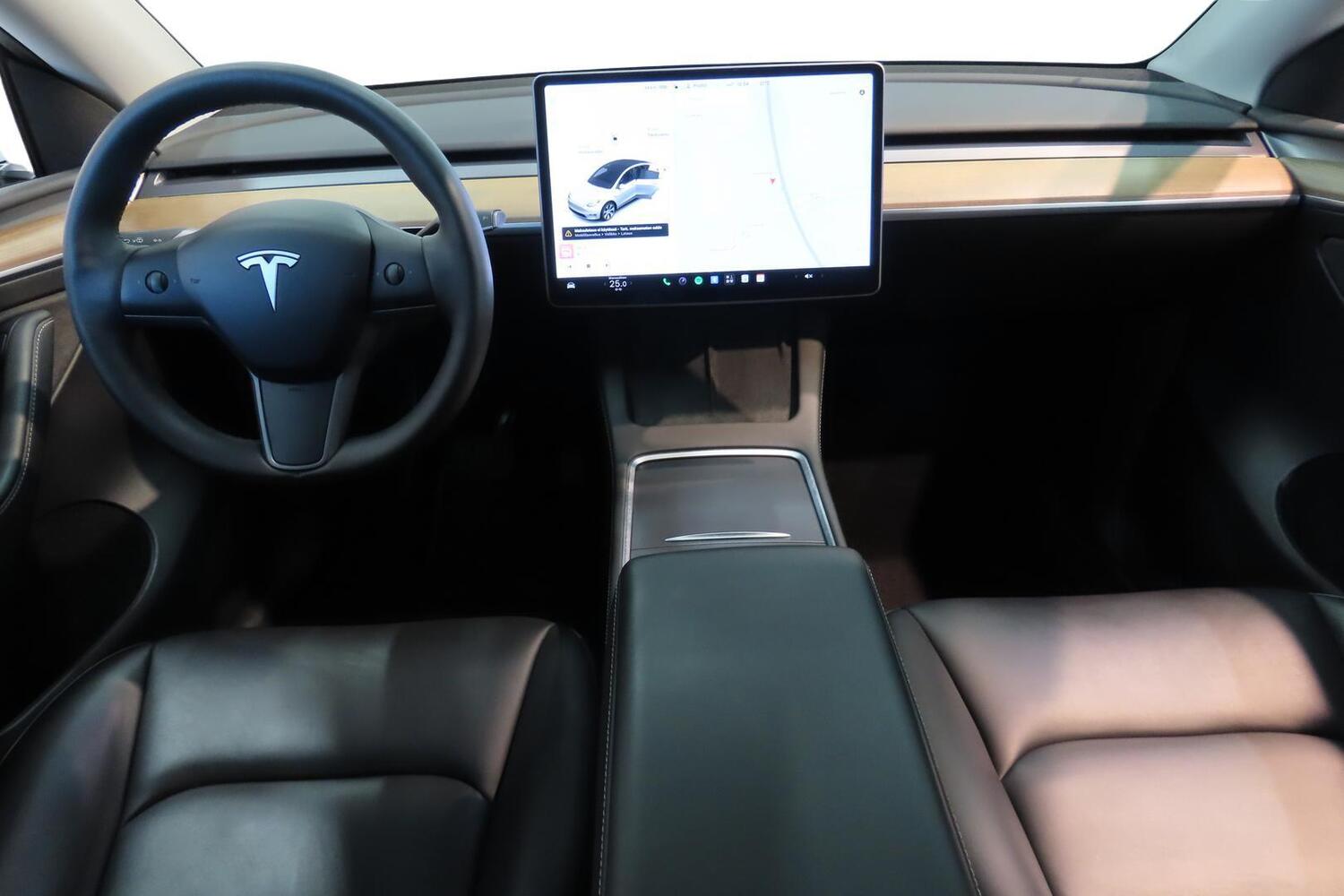 Tesla Model Y vaihtoauto