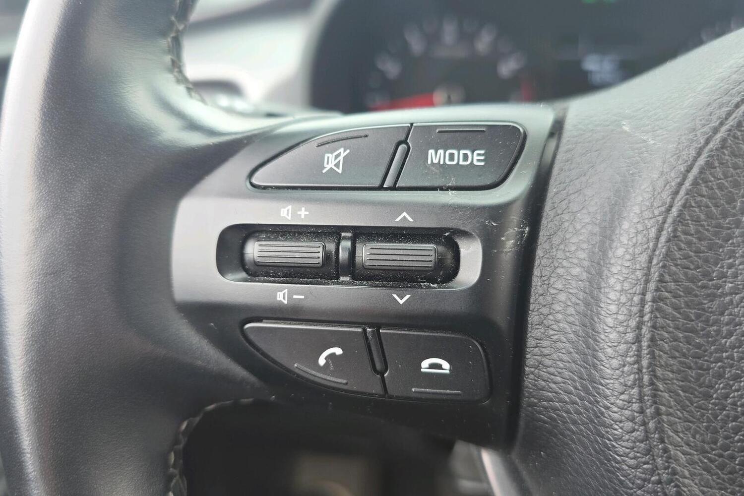 Kia Rio vaihtoauto