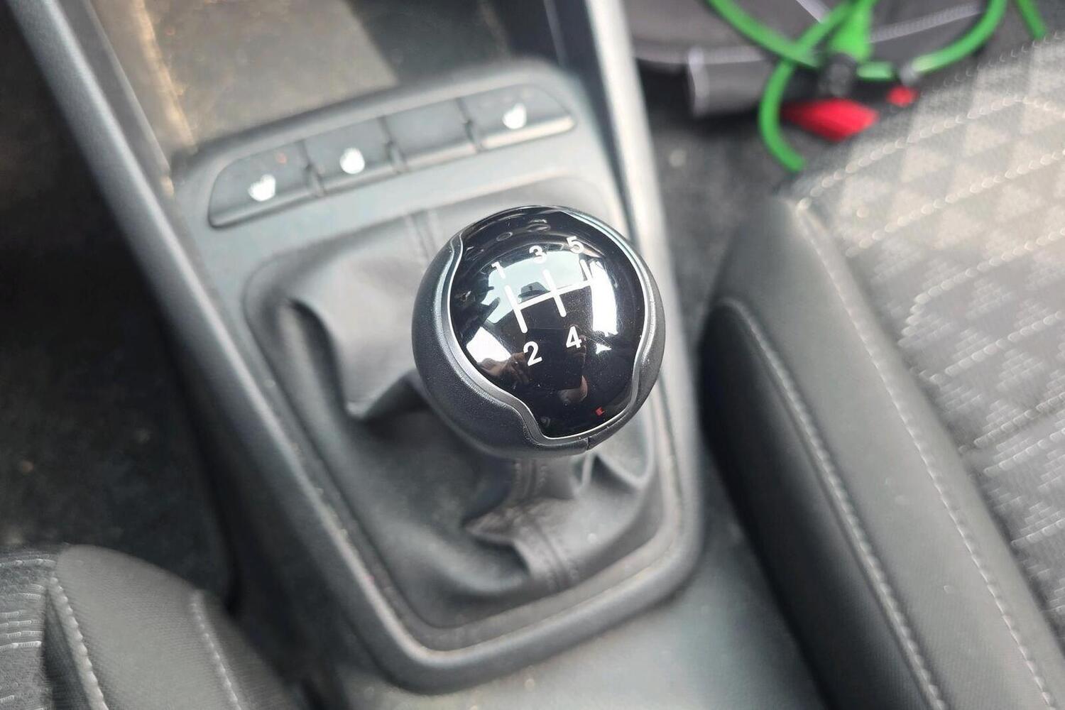 Kia Rio vaihtoauto