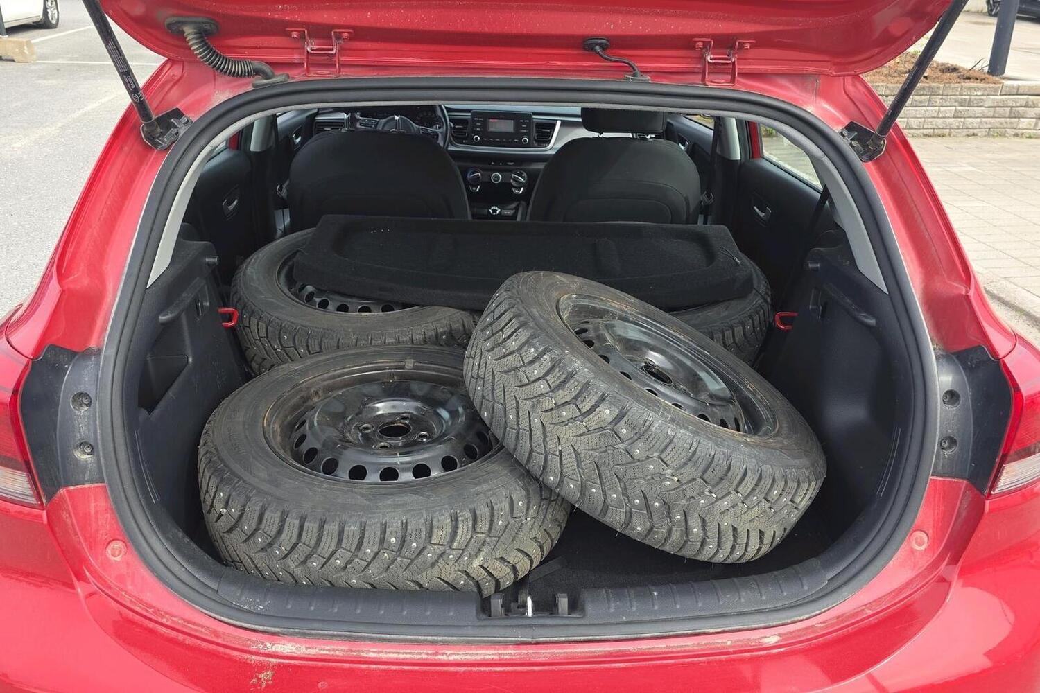 Kia Rio vaihtoauto