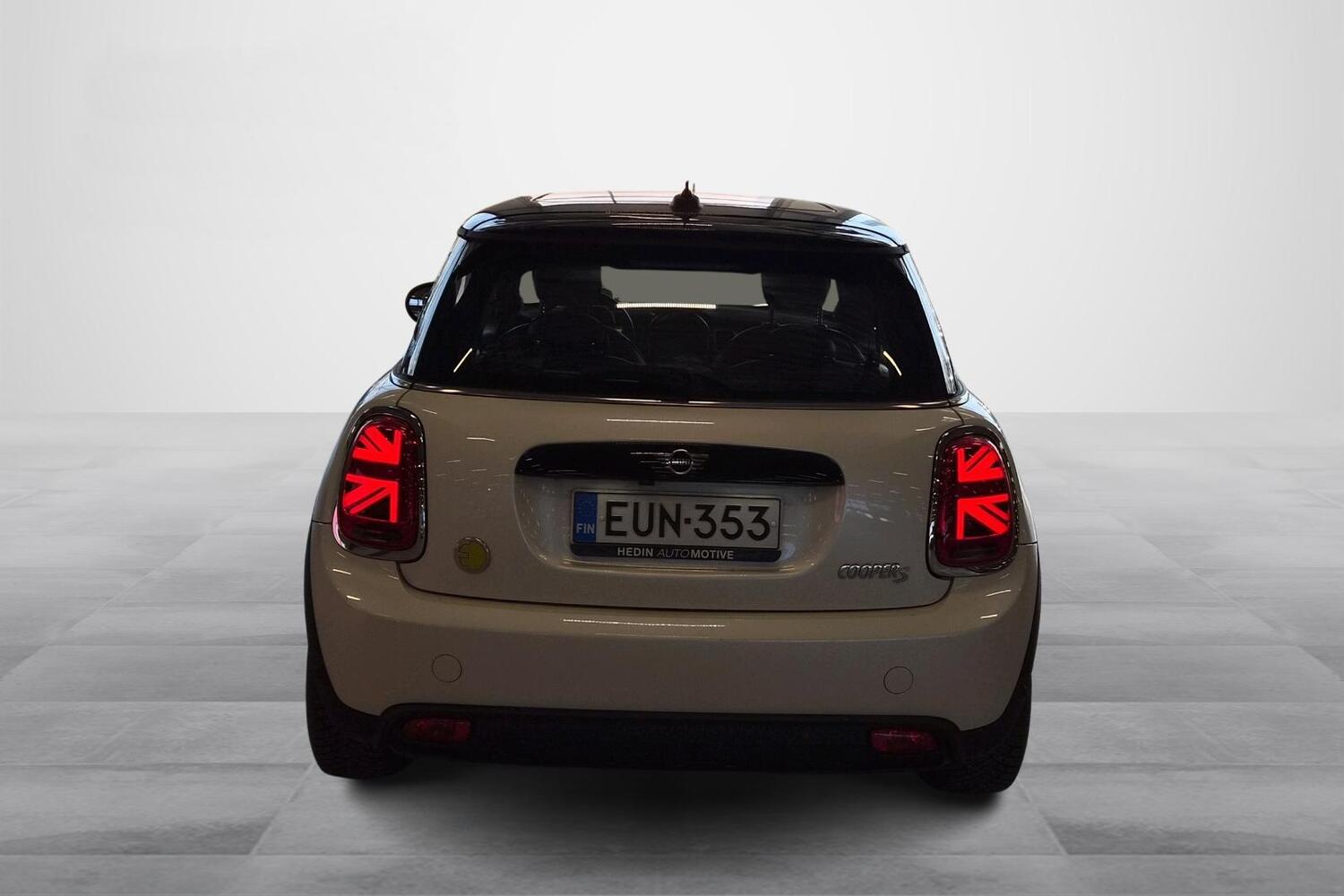 Mini Hatchback vaihtoauto