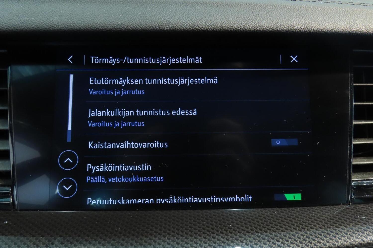 Opel Insignia vaihtoauto