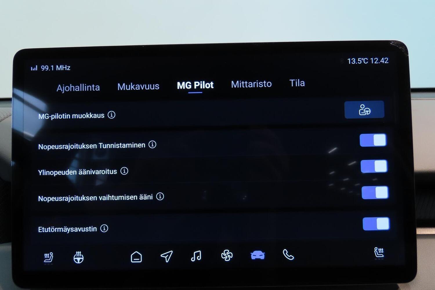 MG MGS5 EV vaihtoauto