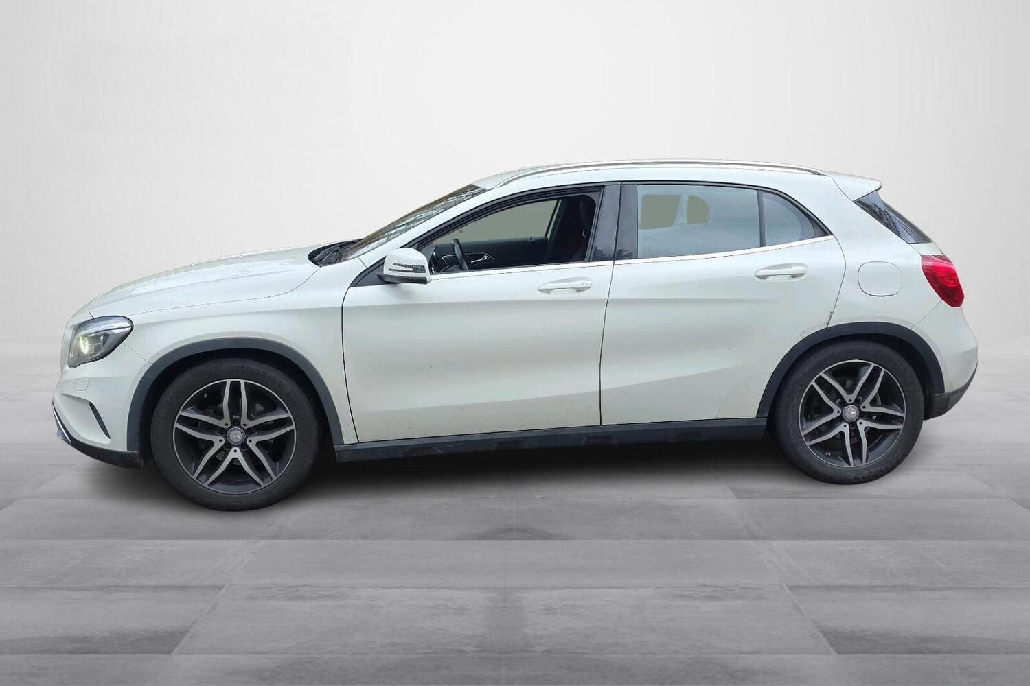 Mercedes-Benz GLA vaihtoauto