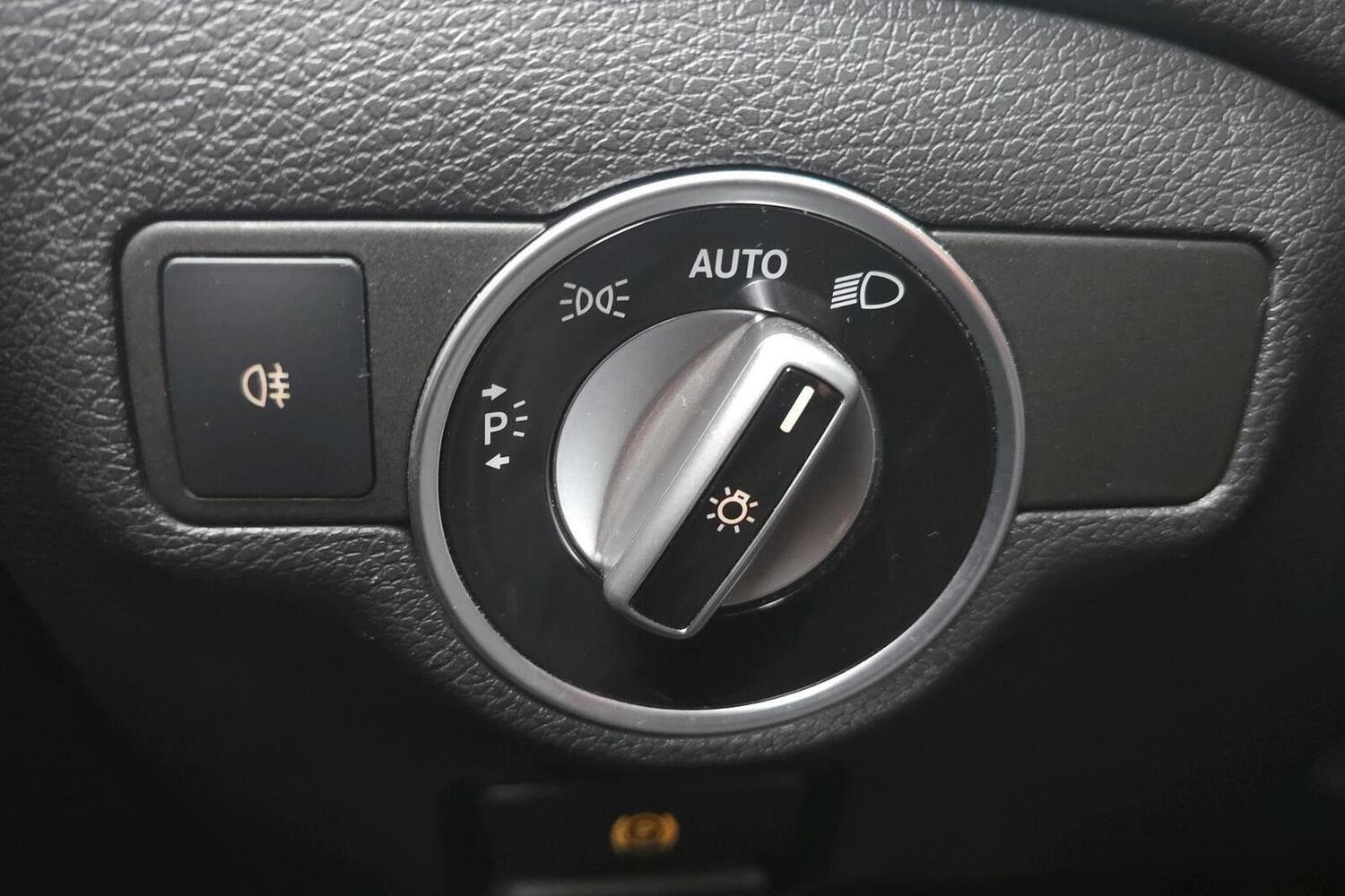 Mercedes-Benz GLA vaihtoauto