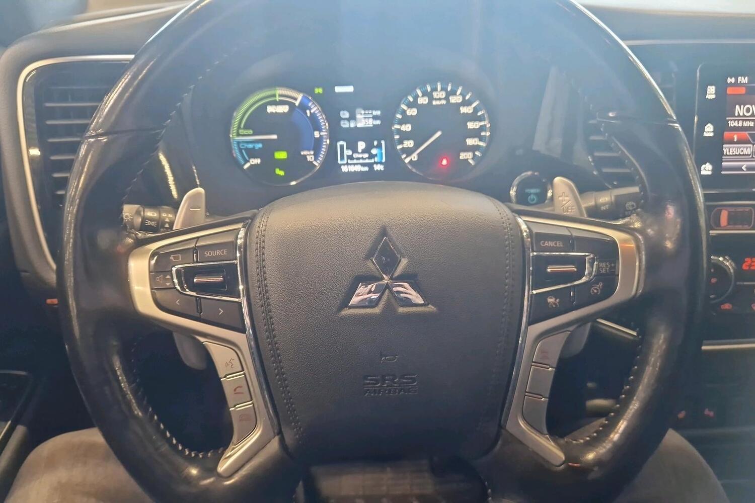 Mitsubishi Outlander PHEV vaihtoauto