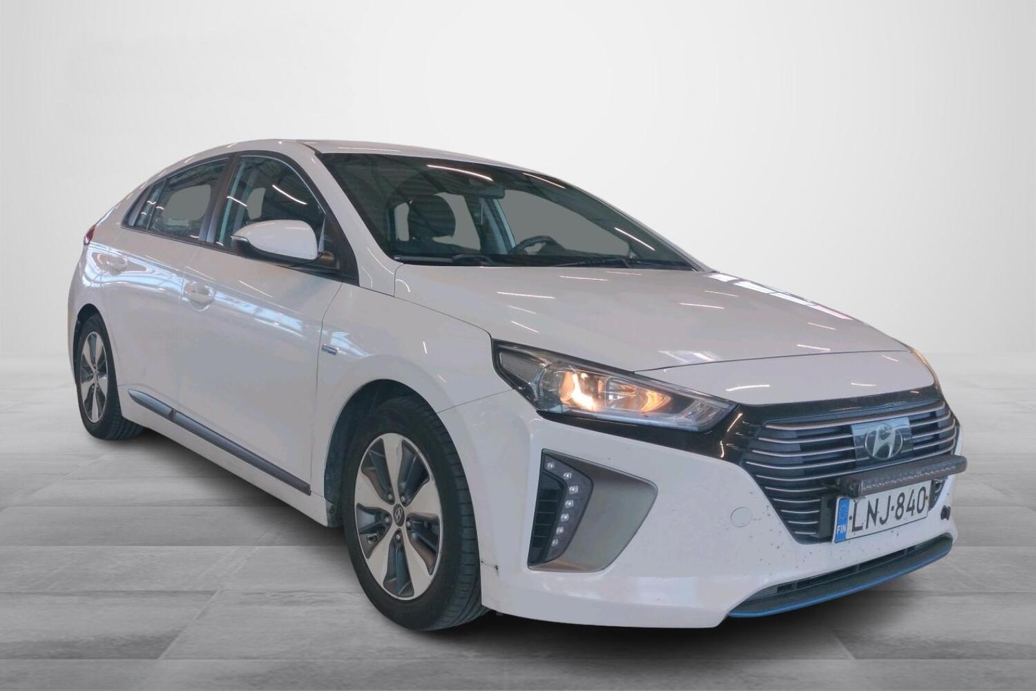 Hyundai IONIQ plug-in vaihtoauto