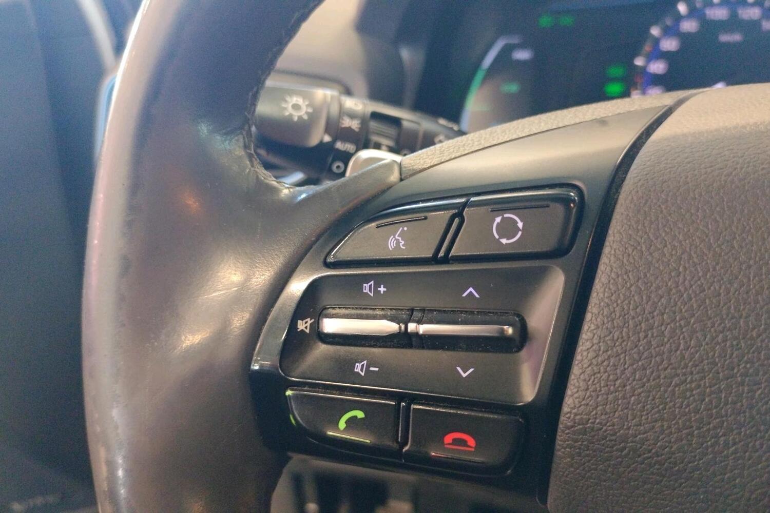 Hyundai IONIQ plug-in vaihtoauto