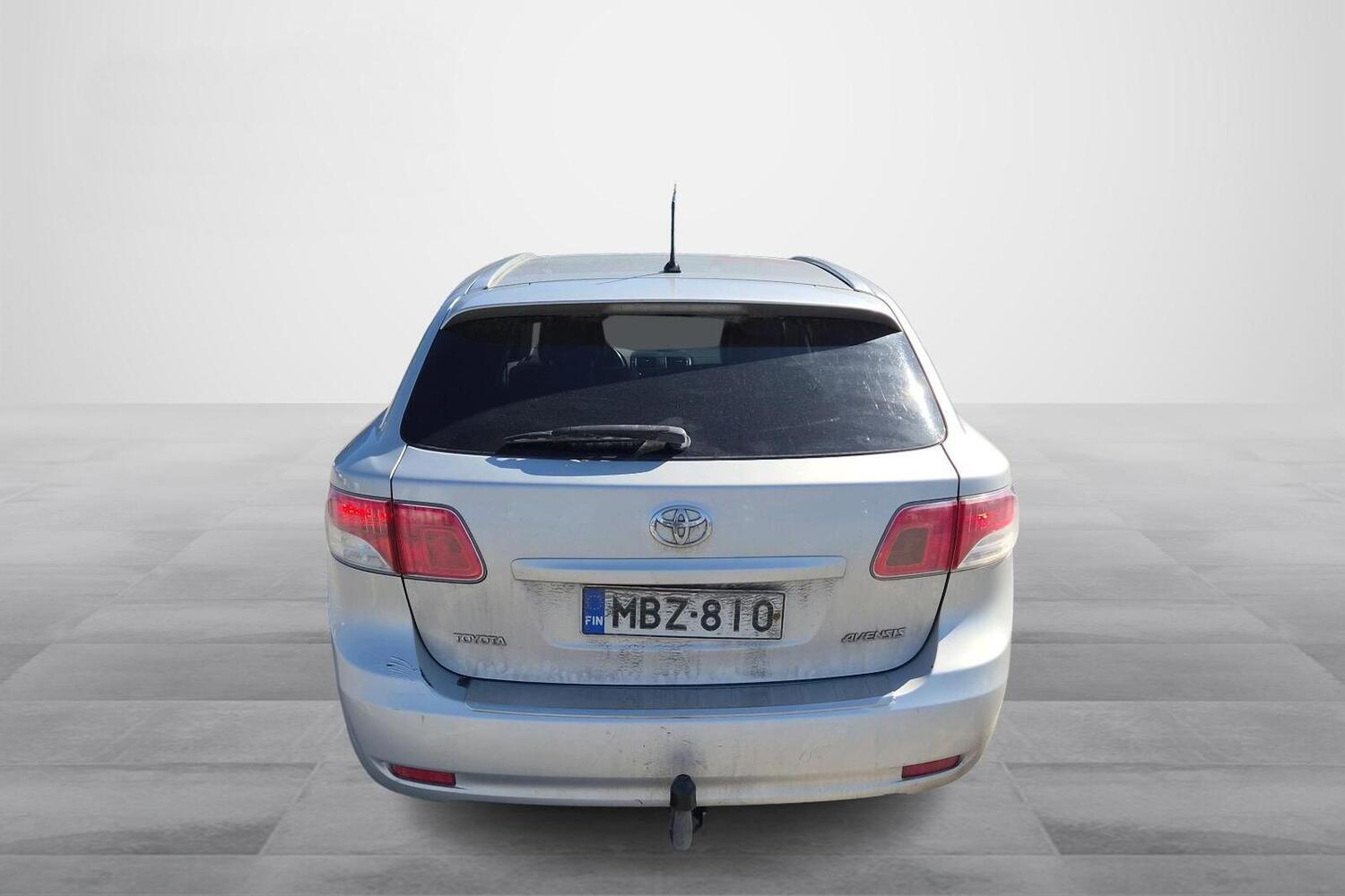 Toyota Avensis vaihtoauto