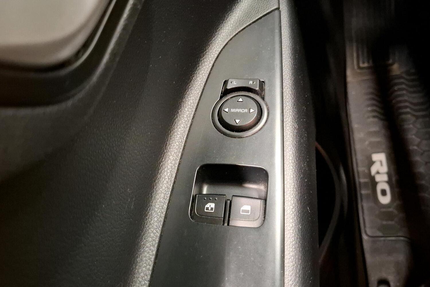 Kia Rio vaihtoauto