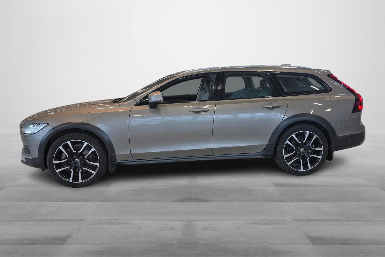 Volvo V90 Cross Country vaihtoauto