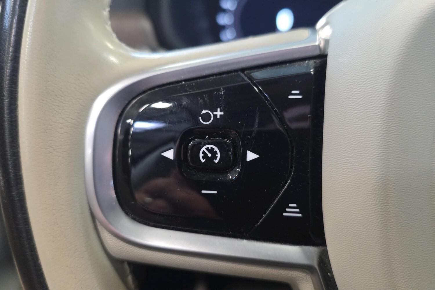 Volvo V90 Cross Country vaihtoauto