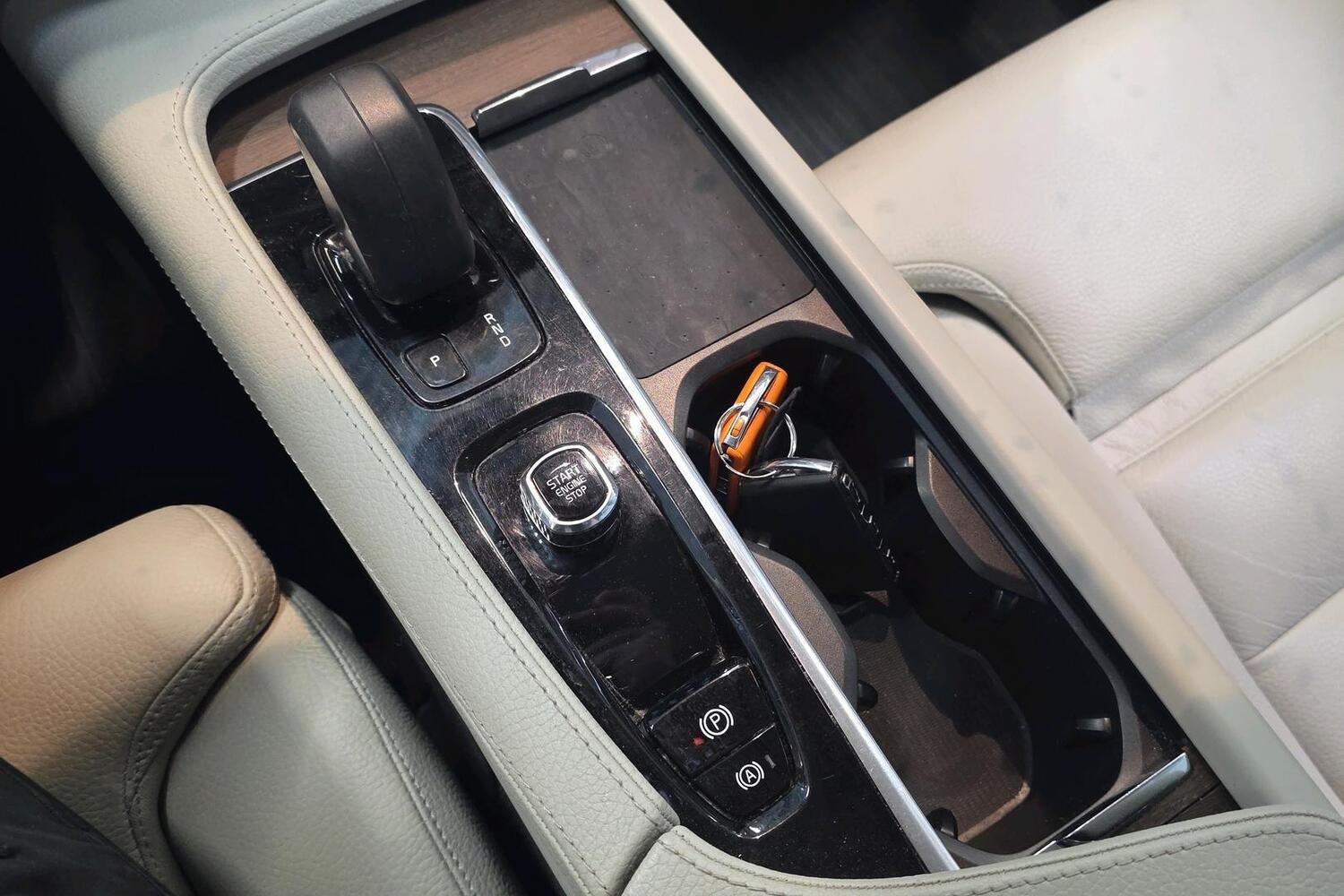 Volvo V90 Cross Country vaihtoauto