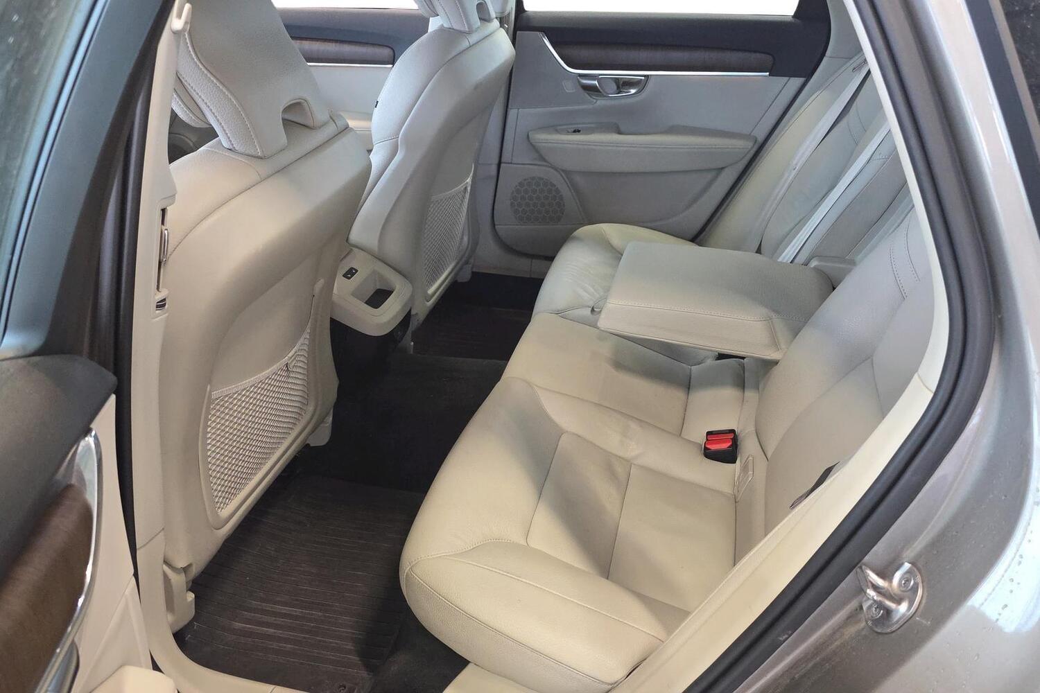 Volvo V90 Cross Country vaihtoauto