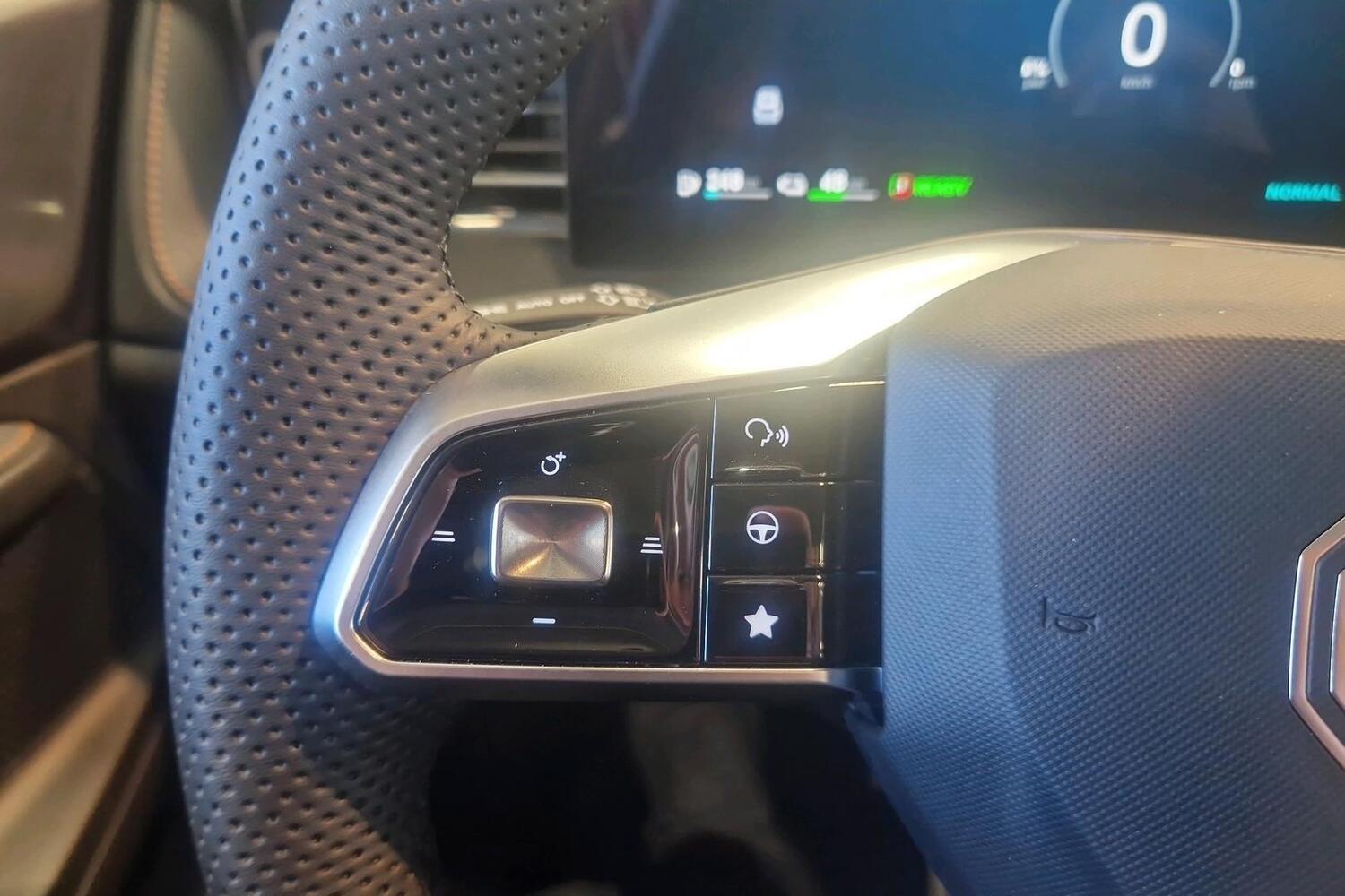 MG HS vaihtoauto