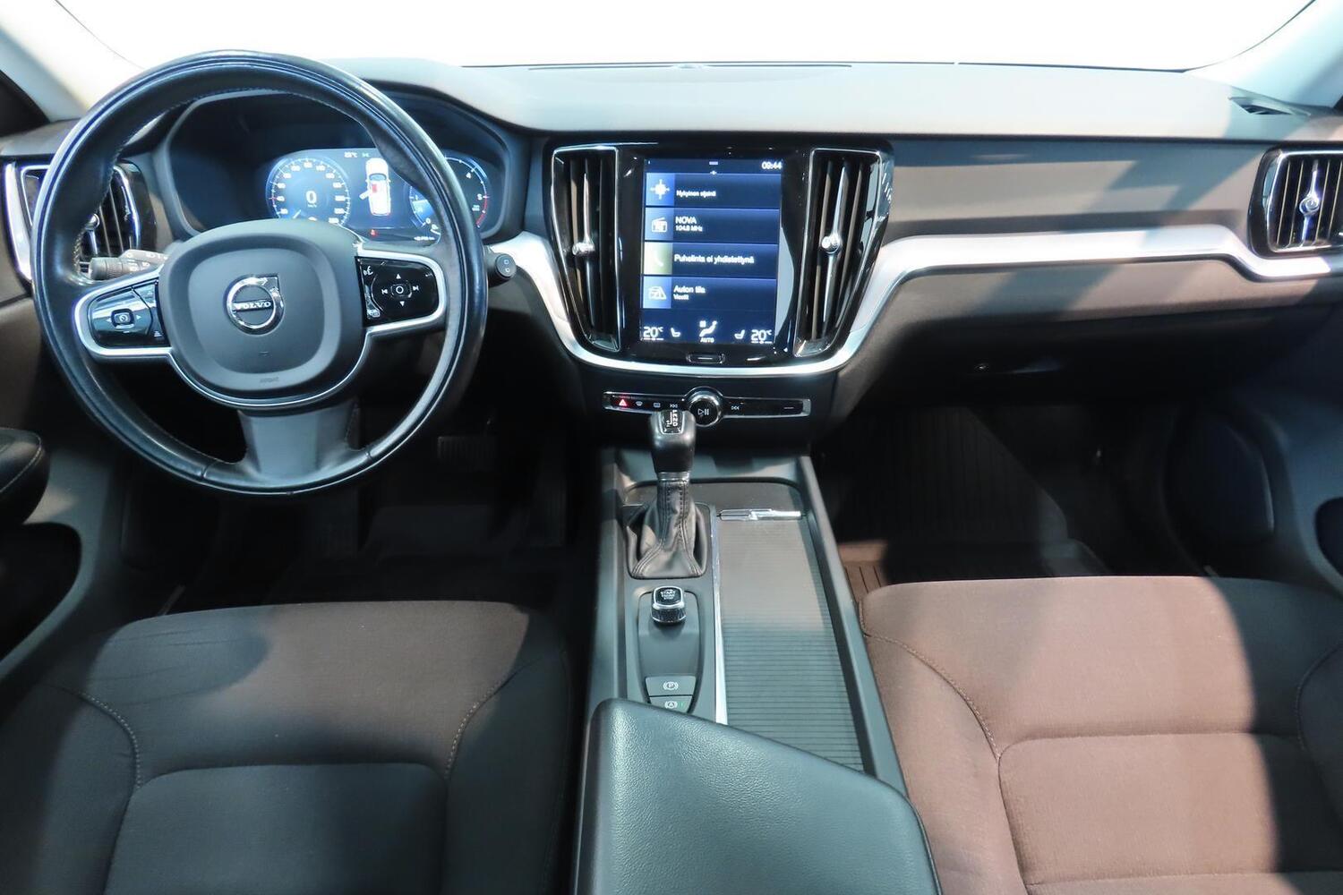 Volvo V60 Cross Country vaihtoauto