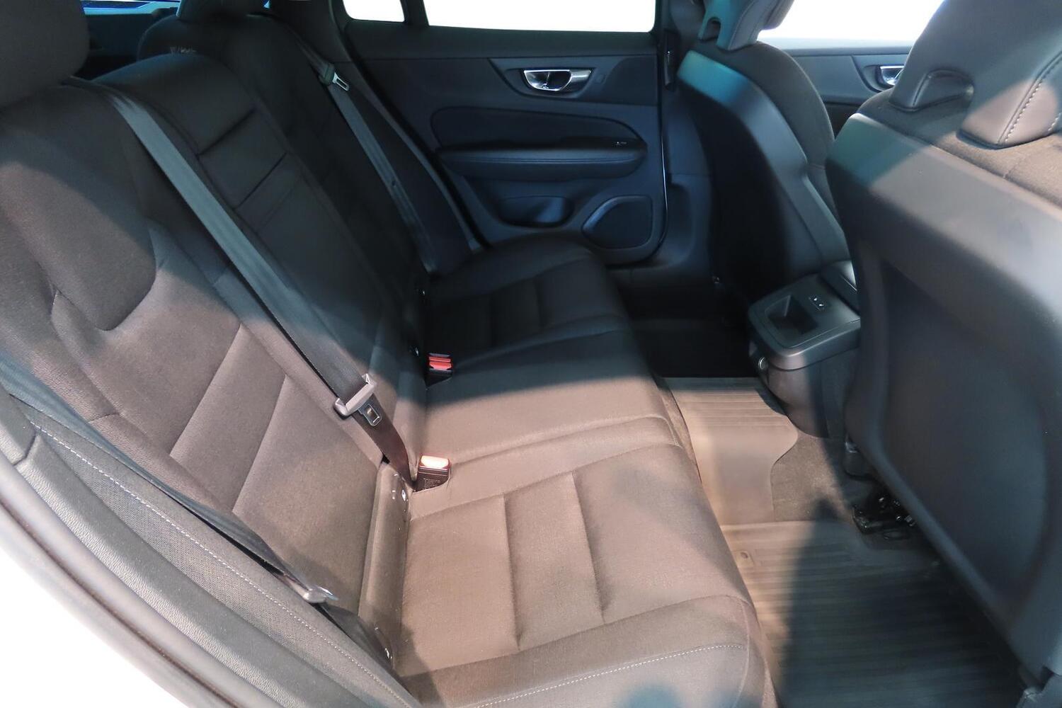 Volvo V60 Cross Country vaihtoauto