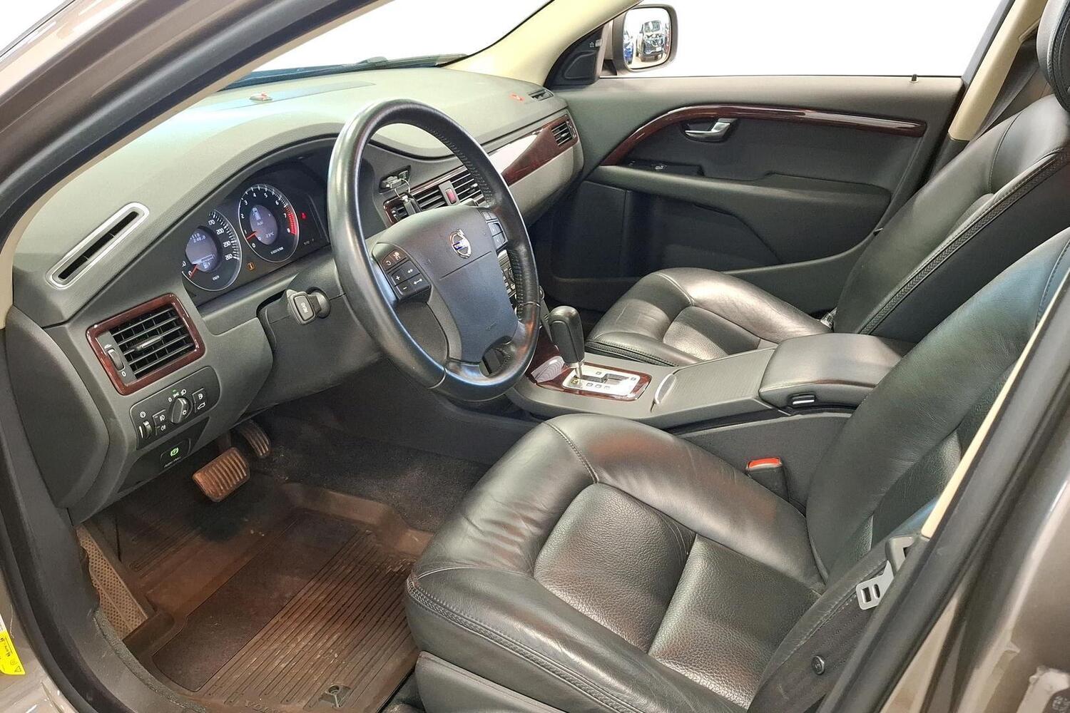 Volvo XC70 vaihtoauto